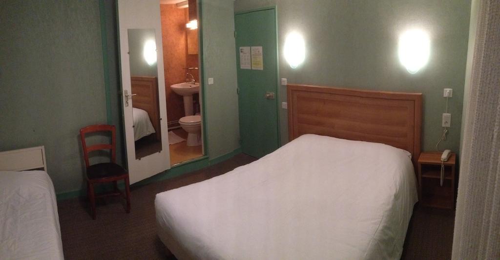 Hotel De L'Abbaye Sauxillanges Pokój zdjęcie